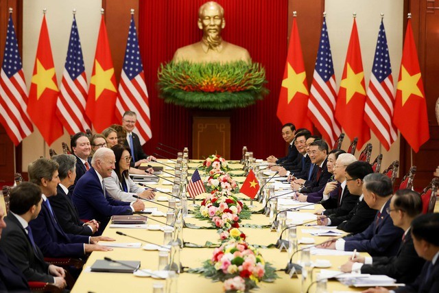 Tổng Bí thư Nguyễn Phú Trọng dẫn đầu Đoàn đại biểu cấp cao Việt Nam và Tổng thống Joe Biden dẫn đầu Đoàn đại biểu cấp cao Mỹ tiến hành hội đàm, tại Trụ sở Trung ương Đảng. Ảnh: Baochinhphu.vn