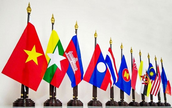 Thúc đẩy, mở rộng hợp tác Việt Nam - ASEAN: Kinh tế - thương mại đóng vai trò tiên phong, trụ cột