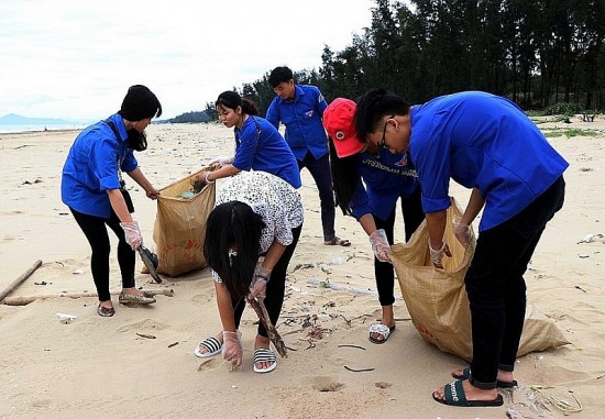 Chung tay hành động cho thế giới sạch hơn: Hướng tới giảm rác thải nhựa