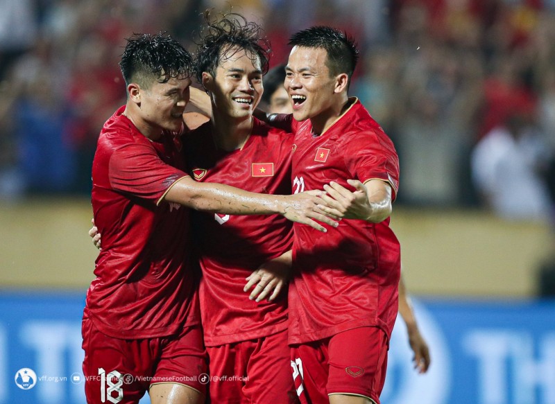 Kết quả bóng đá Việt Nam 2-0 Palestine: Công Phượng, Tuấn Hải lập công