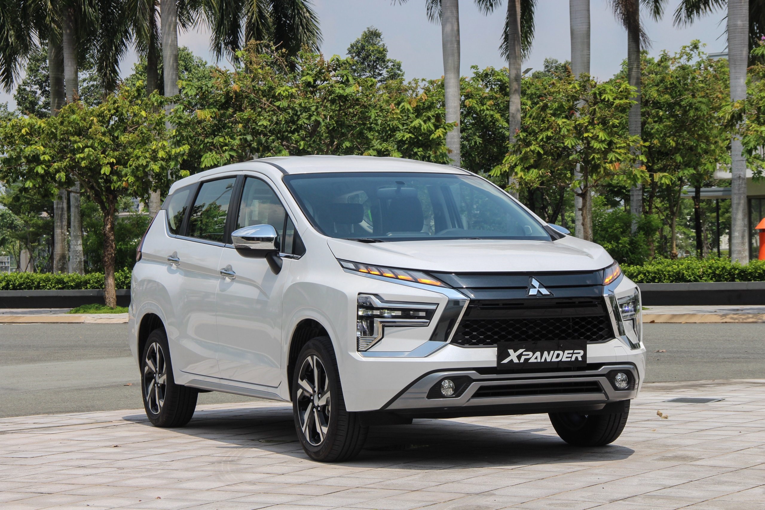 Hôm nay 12/9/2023: Giá xe ô tô Mitsubishi Xpander khuyến mại sâu