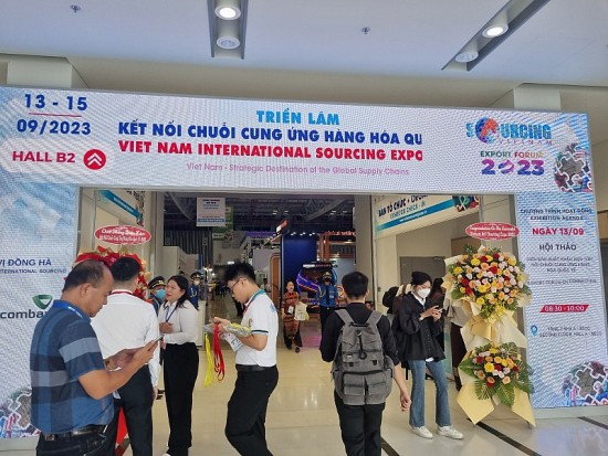 Khai mạc chuỗi sự kiện Viet Nam International Sourcing 2023