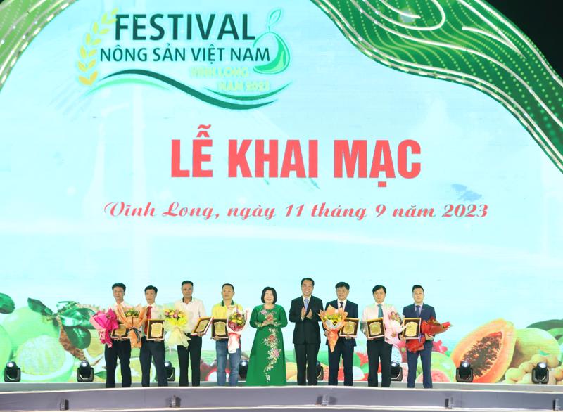 Phân bón Cà Mau đồng hành góp giá trị tại lễ hội nông sản Việt