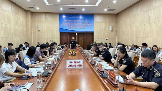 Quảng Ninh: Cục Hải quan đối thoại, tháo gỡ khó khăn cho doanh nghiệp