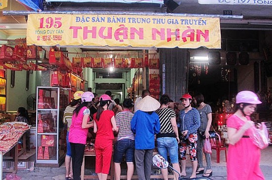 Cục Quản lý thị trường tỉnh Thanh Hóa tăng cường kiểm tra đột xuất sản phẩm bánh trung thu