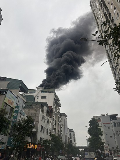 Hà Nội: Kịp thời dập tắt đám cháy nhà trên phố Vũ Trọng Phụng