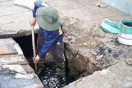Đà Nẵng: Nạo vét, khơi thông cống, cửa thoát nước để giảm ngập mùa mưa 2023