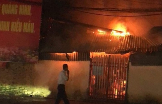 Quảng Ninh: Kịp thời dập tắt đám cháy tại chợ Cửa Ông