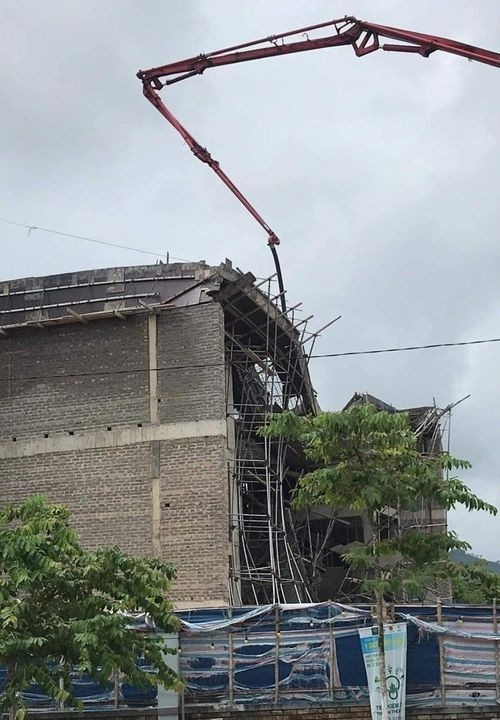 Quảng Bình: Trung tâm Văn hoá huyện Tuyên Hoá bị đổ sập khi đang thi công