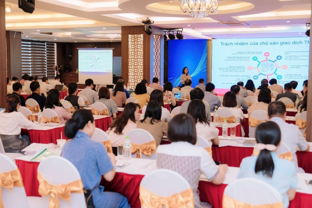 Bộ Công Thương: Nâng cao năng lực quản lý và phát triển thương mại điện tử toàn quốc