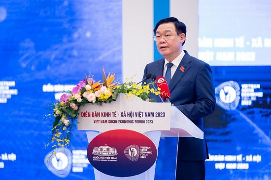 Chủ tịch Quốc hội: Việt Nam vững vàng vượt qua thách thức trước “những cơn gió ngược”