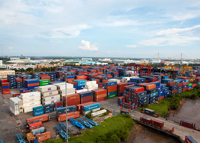 Container hóa chất độc hại bị bỏ lại Cảng VICT suốt 5 năm, tính mạng nhiều người bị đe dọa