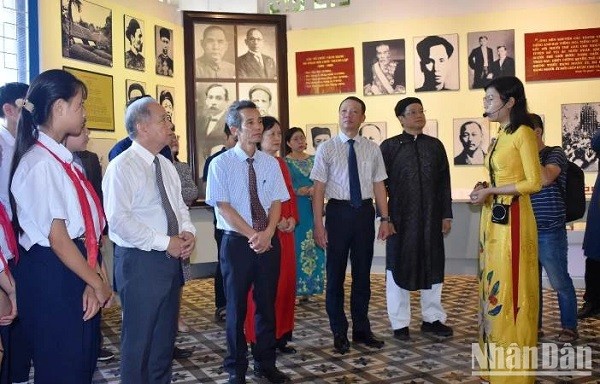 Triển lãm kỷ niệm 50 năm thiết lập quan hệ ngoại giao Việt Nam-Nhật Bản