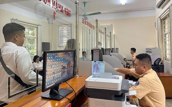 Biển ngũ quý 37K-22222 chốt 810 triệu đồng tại phiên đấu giá sáng 21/9