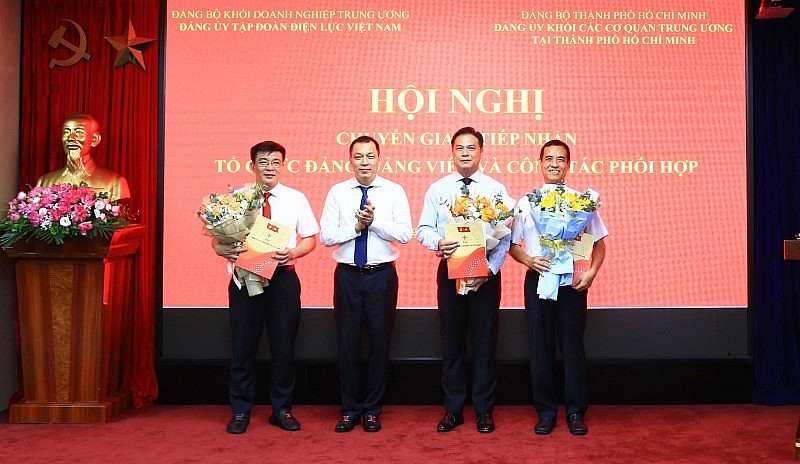 Chuyển giao Đảng bộ Tổng công ty Điện lực miền Nam về Đảng ủy Tập đoàn Điện lực Việt Nam