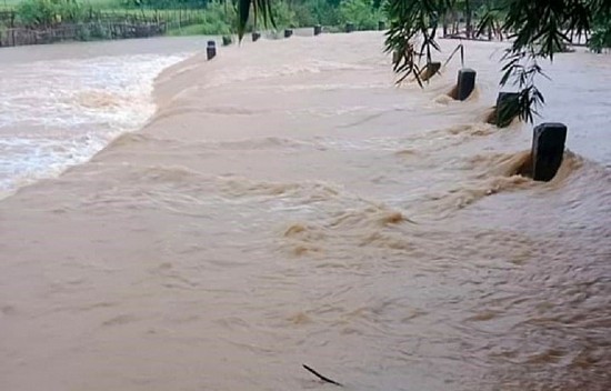 Thanh Hóa: Chỉ đạo khẩn ứng phó với mưa lớn, nguy cơ ngập lụt, lũ quét, sạt lở đất