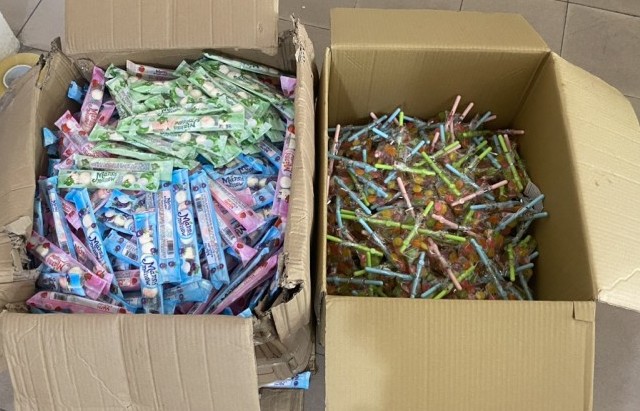 Quảng Ninh: Tạm giữ 1.380 sản phẩm bánh kẹo không rõ nguồn gốc xuất xứ
