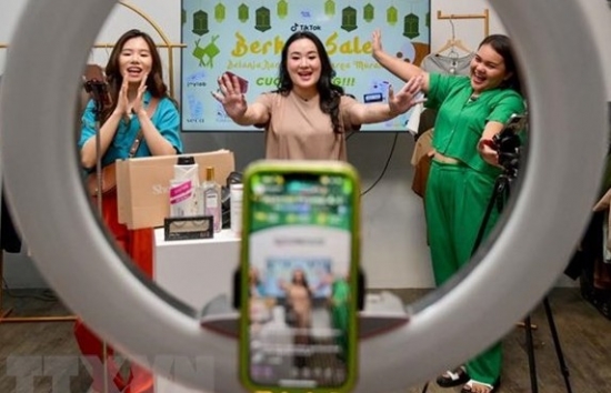 Indonesia cấm bán hàng trên nền tảng TikTok, Facebook, Instagram