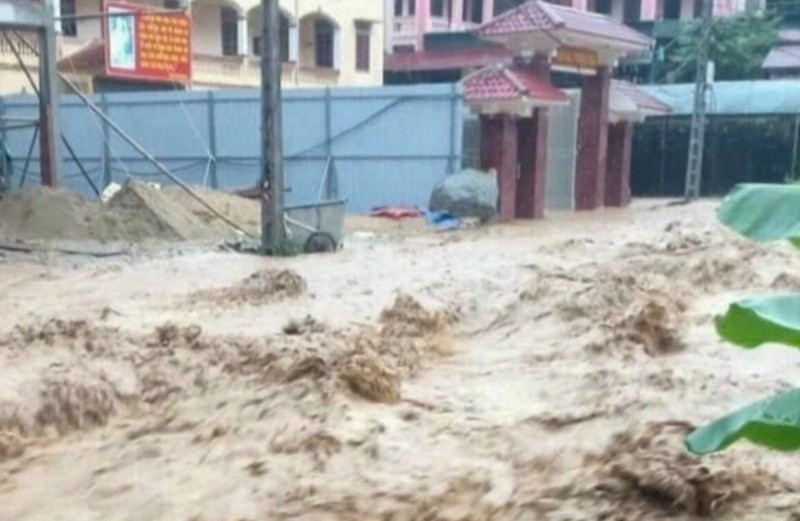 Thủ tướng Chính phủ chỉ đạo khẩn công tác phòng chống thiên tai, lũ lụt tại các tỉnh miền trung