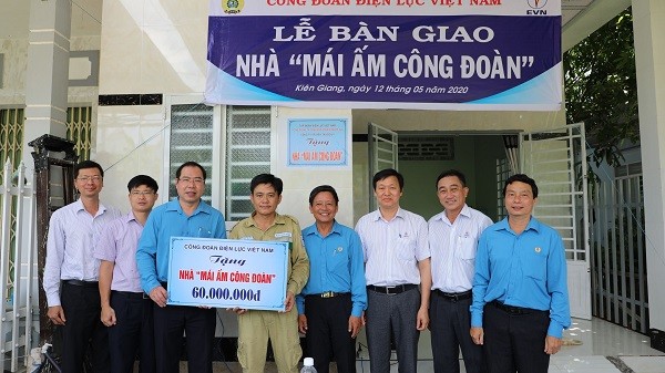 Công đoàn Điện lực Việt Nam: Khẳng định vai trò chăm lo cho người lao động
