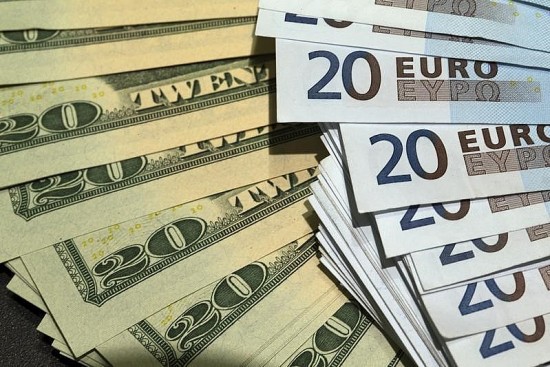 Tỷ giá Euro hôm nay 24/3/2024: Đồng Euro tiếp tục suy yếu, chợ đen giảm 39,55 VND/EUR chiều bán