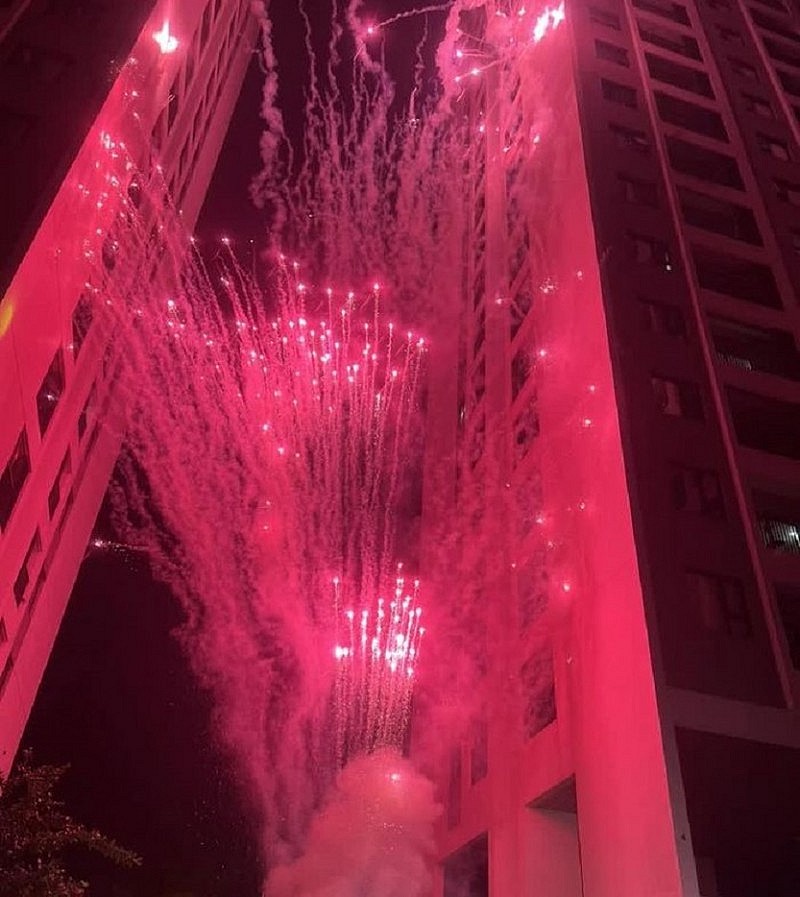 Cháy chung cư ở Hà Nội sau màn bắn pháo hoa mừng Đêm hội trăng rằm
