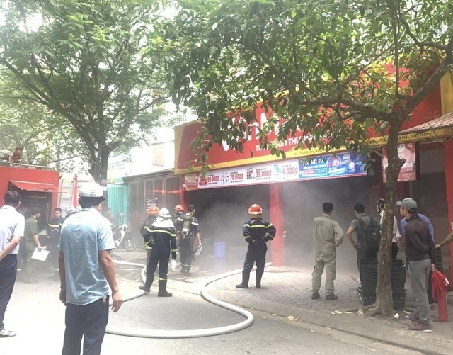 Hà Nội: Tiếp tục xảy ra vụ cháy tại siêu thị ở phường Mai Dịch