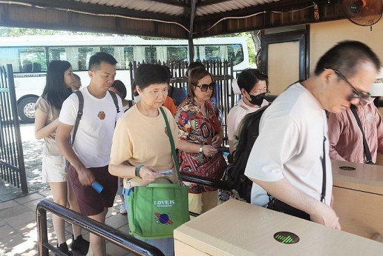 Gần 20.000 khách du lịch đến Khánh Hoà bằng tàu biển