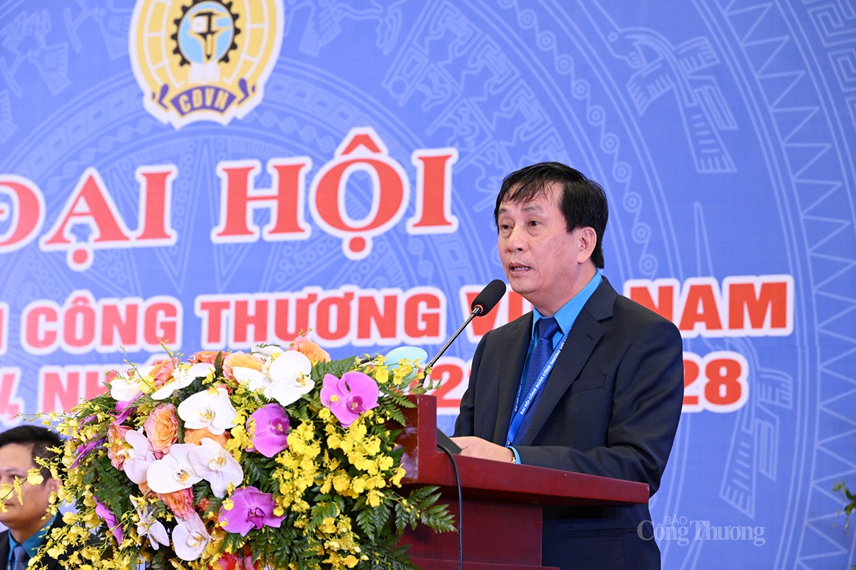 Đồng chí Phan Văn Bản tái đắc cử Chủ tịch Công đoàn Công Thương Việt Nam nhiệm kỳ 2023-2028