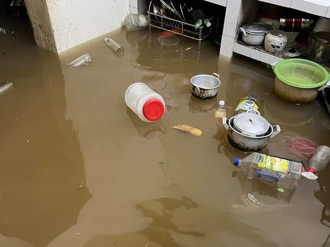 Một số nơi trên địa bàn thành phố Yên Bái, tỉnh Yên Bái ngập sâu trong nước sau mưa lớn kéo dài. Ảnh: CTV