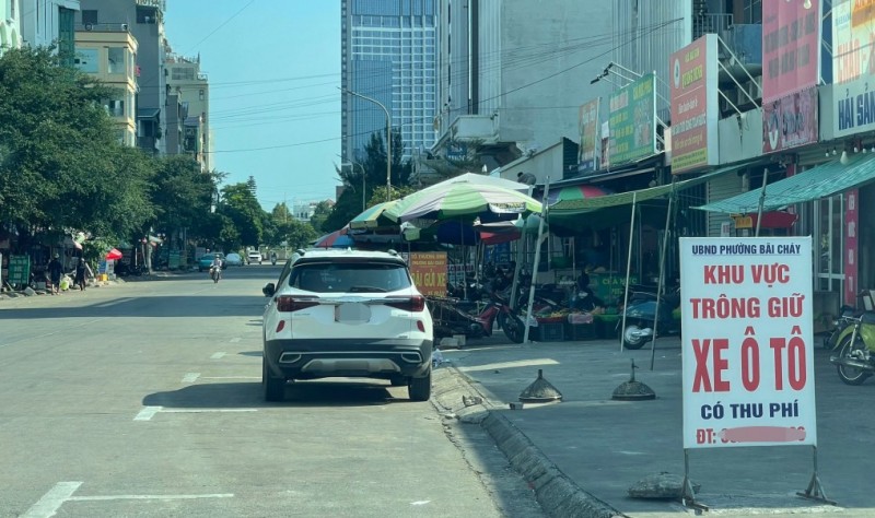 Quảng Ninh: Xử phạt 30 triệu đồng một hộ kinh doanh “thổi giá” vé trông giữ xe tại chợ Cái Dăm