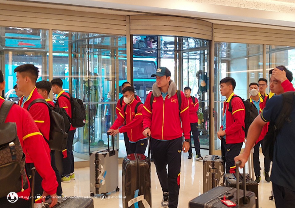 Đội tuyển Việt Nam đã tới Trung Quốc, chuẩn bị đá giao hữu