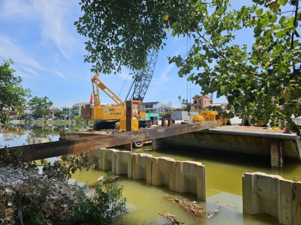 Dự án Cải thiện môi trường nước TP. Huế (bài 1): Hồ sơ dự thầu sai sót hàng chục tỷ đồng