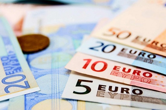 Tỷ giá Euro hôm nay 9/10/2023: Giá Euro tăng, giảm trái chiều, ngân hàng - chợ đen chênh nhau bao nhiêu?