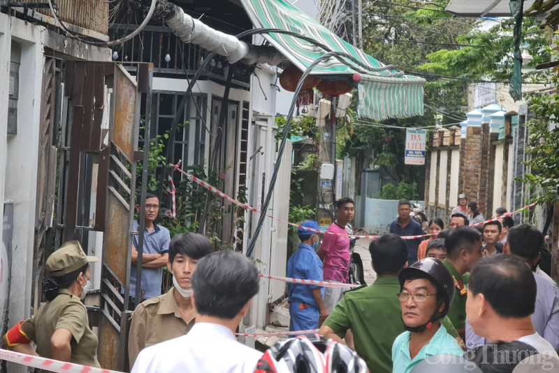 Đà Nẵng: Cháy nhà dân lúc nửa đêm, 2 người tử vong vì ngạt khói