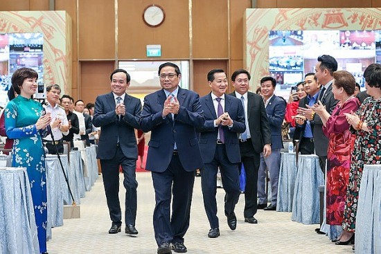 Thủ tướng Chính phủ Phạm Minh Chính gặp mặt đại diện giới doanh nhân Việt Nam