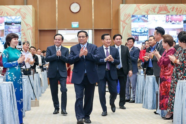 Thủ tướng Phạm Minh Chính gặp mặt đại diện giới doanh nhân Việt Nam