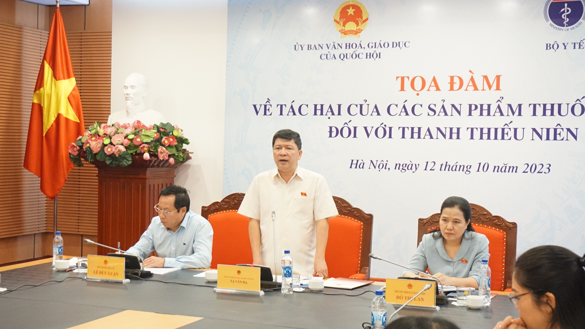 Tọa đàm về tác hại của các sản phẩm thuốc lá mới đối với thanh thiếu niên