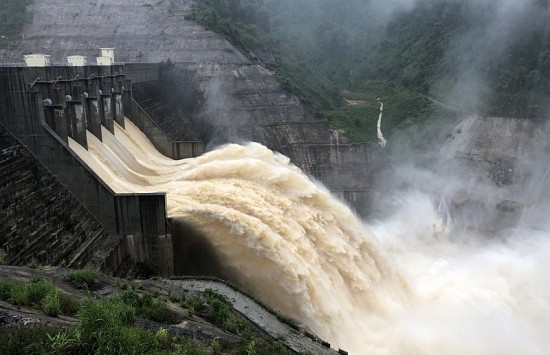 Mưa lớn kéo dài, Quảng Nam yêu cầu vận hành các hồ thủy điện không gây dòng chảy đột biến