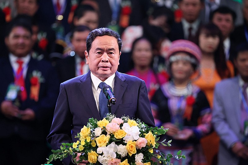 Đồng chí Trần Thanh Mẫn – Uỷ viên Bộ Chính trị, Phó Chủ tịch Thường trực Quốc hội nước Cộng hoà xã hội chủ nghĩa Việt Nam phát biểu tại Lễ tôn vinh.
