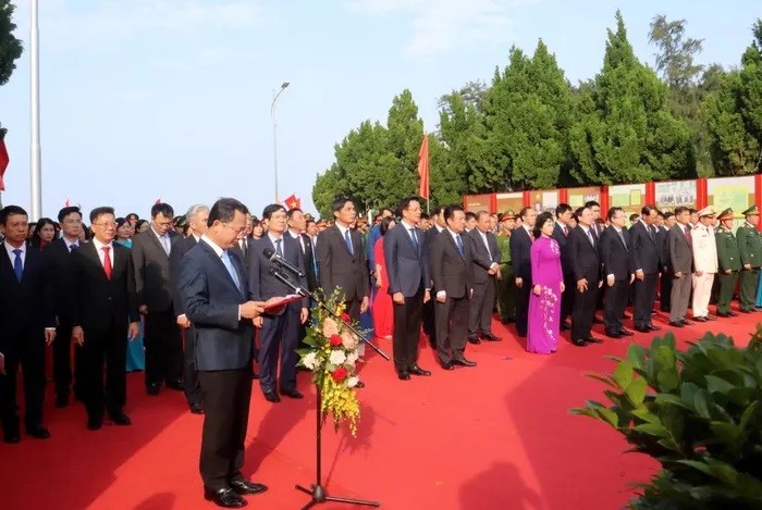 Quảng Ninh: Báo công dâng Bác nhân kỷ niệm 60 năm thành lập tỉnh