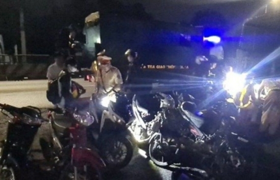 Đồng Nai: Hàng chục “quái xế” trên Quốc lộ 1A bị xử lý