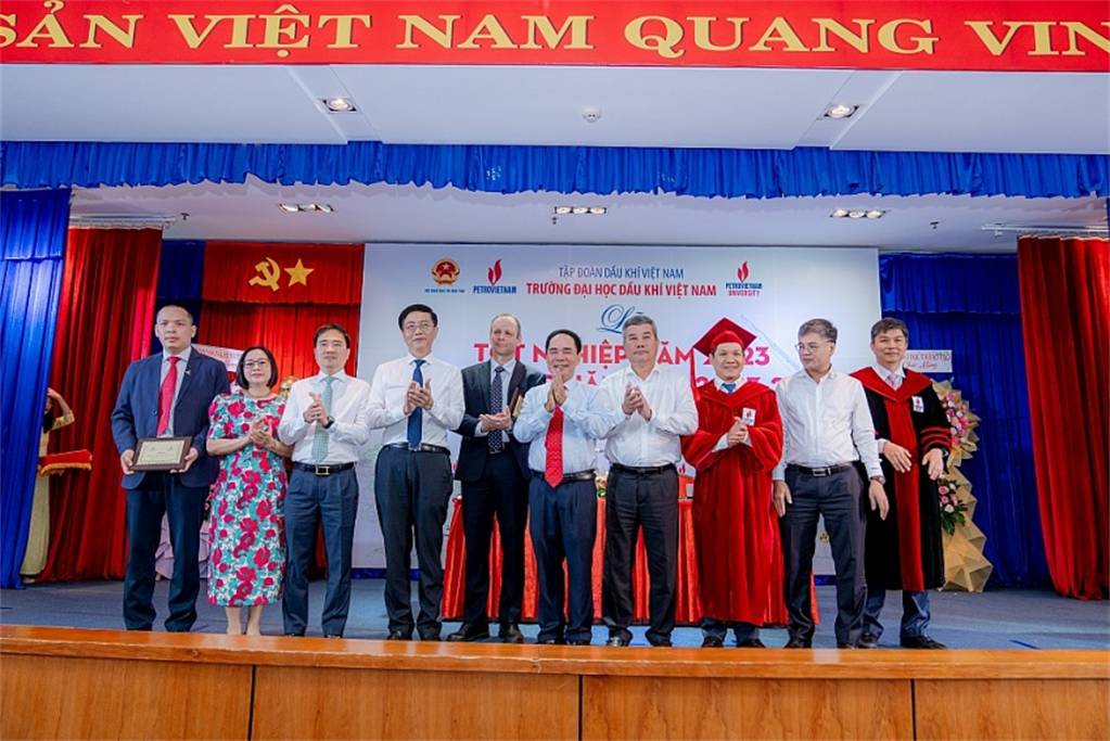 BSR ký kết thỏa thuận tác với Trường Đại học Dầu khí Việt Nam