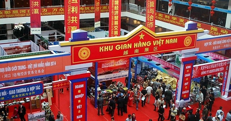 Hội chợ Thương mại quốc tế Việt - Trung Lào Cai 2023 hấp dẫn các doanh nghiệp và địa phương