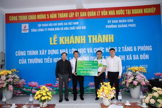 Khánh thành Nhà lớp học và chức năng của Trường tiểu học số 2, thị xã Ba Đồn, tỉnh Quảng Bình