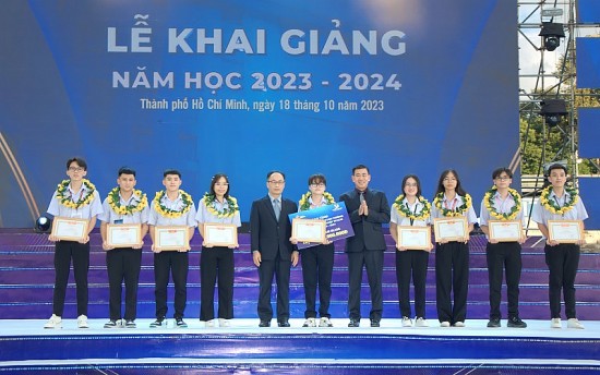 Trường Đại học Công nghiệp TP. Hồ Chí Minh khai giảng năm học 2023-2024