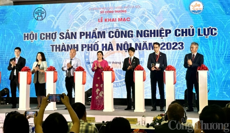 Khai mạc Hội chợ sản phẩm công nghiệp chủ lực Hà Nội năm 2023