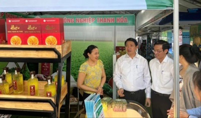 Thanh Hóa: Trưng bày 200 gian hàng các sản phẩm về nông sản, thực phẩm an toàn của 7 tỉnh, thành phố