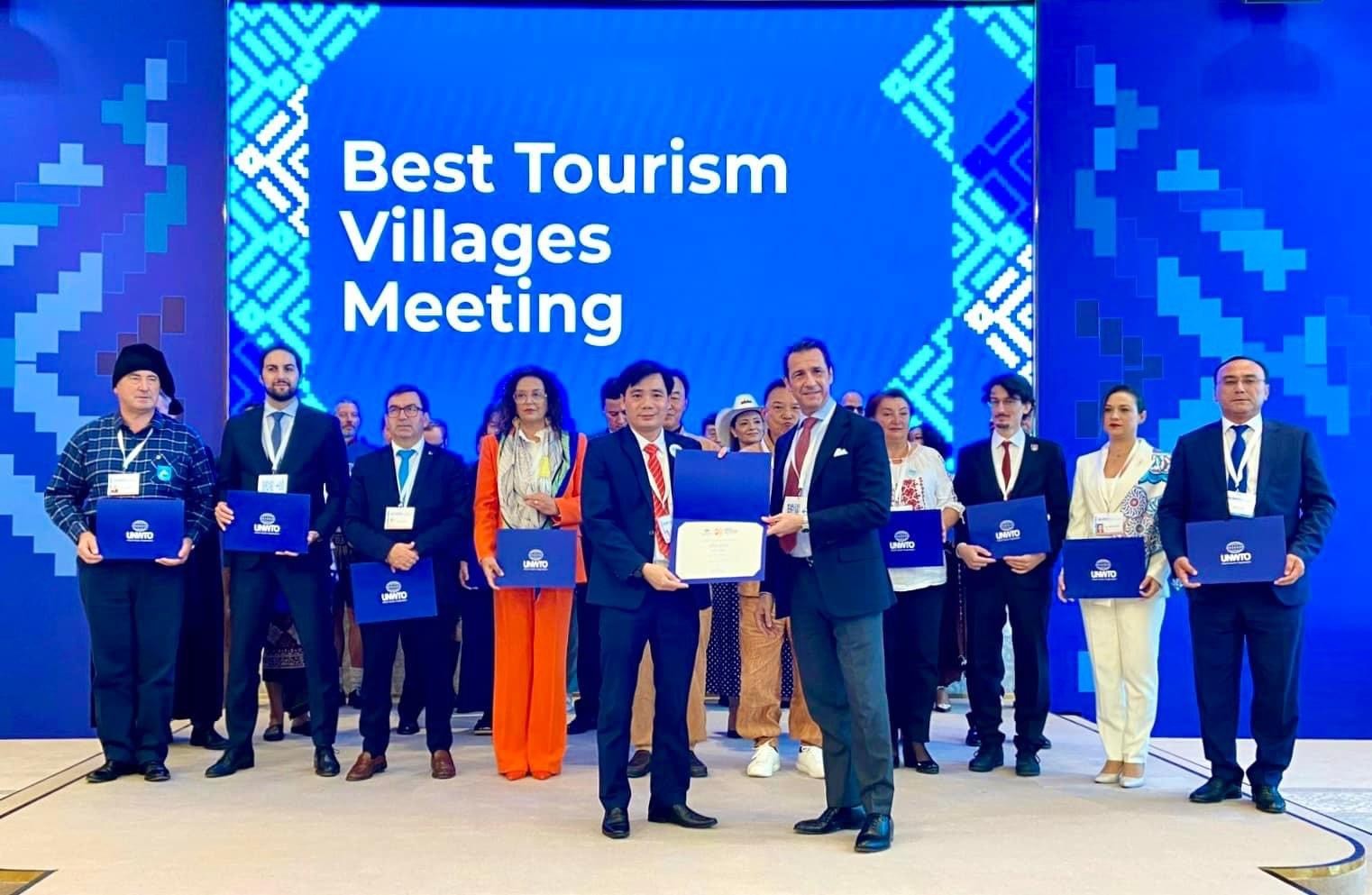 Quảng Bình: Làng du lịch Tân Hóa nhận danh hiệu 