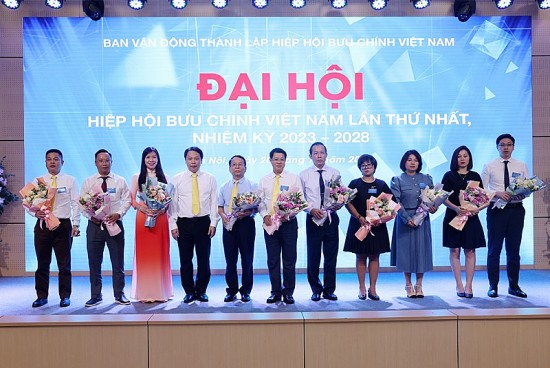 Ra mắt Ban chấp hành Hiệp hội Bưu chính Việt Nam